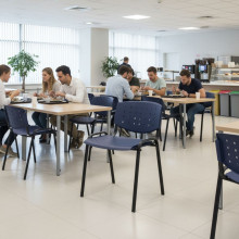 Jedálenská stolička modrá, EATSEAT BA BE, ilustračná foto