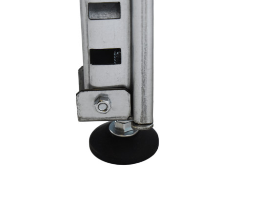 SRACK PLASTKIT MOVE | Nastaviteľná pätka k policovým regálom SRACK